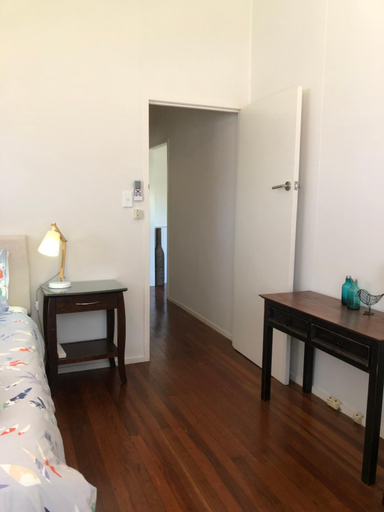 1, Redland BayBreeze, Redland Bay