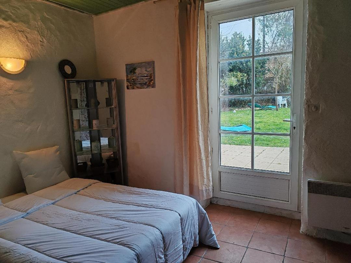 Bedroom 4, ex domaine Chandelier, Gironde