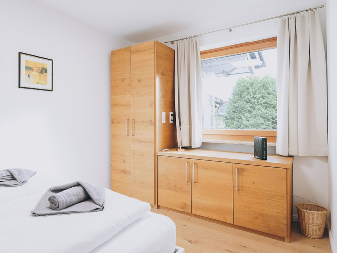 Bedroom 2, Kohlis Alpine Home by we rent, Zell am See
