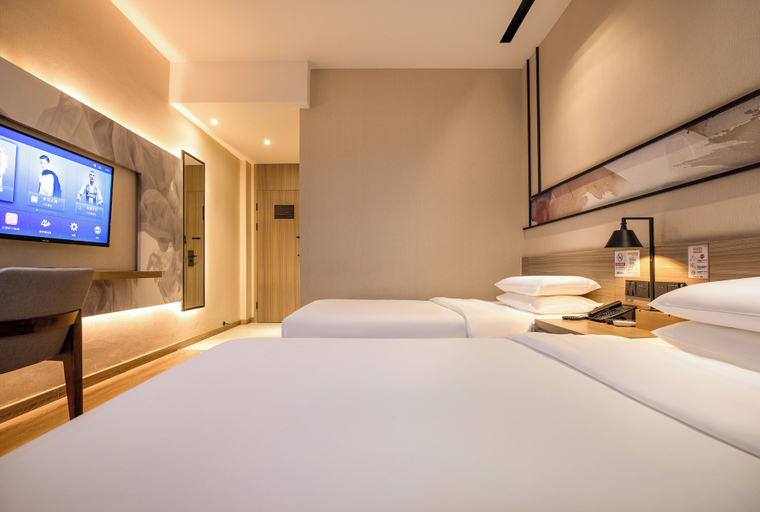 Bedroom 2, Rest Comfort Hotel (Zhoujiazui Rd. Branch), Shanghai