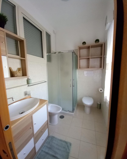 Others 5, Le Stanze di Nonna Lina, Salerno