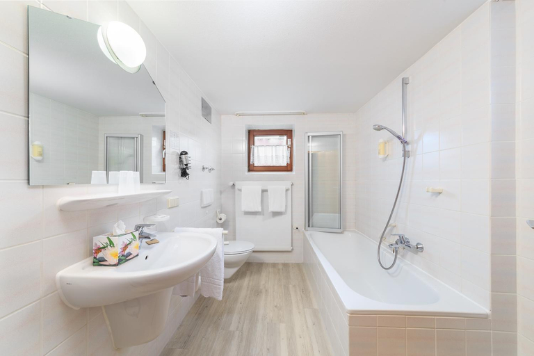 Bathroom 4, Hotel Garni Gastehaus am Muhlbach, Unterallgäu