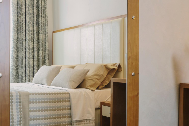 Bedroom 12