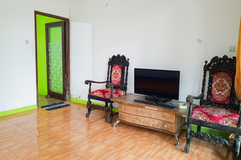 Others 5, Villa Kampus near Taman Safari Cisarua Puncak RedPartner, Bogor