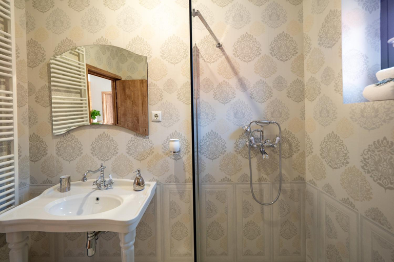 Bathroom 2, Signature Aparthotel - Boutique, Galati
