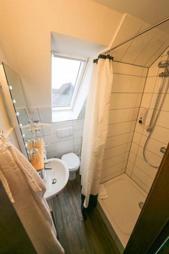 Bathroom 7