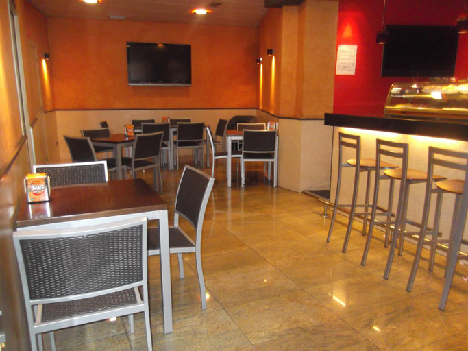 Others 5, Hostal Cafeteteria Goya, Huesca