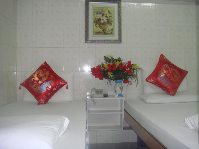 Bedroom 4, Royal Paris Guest House, Kowloon
