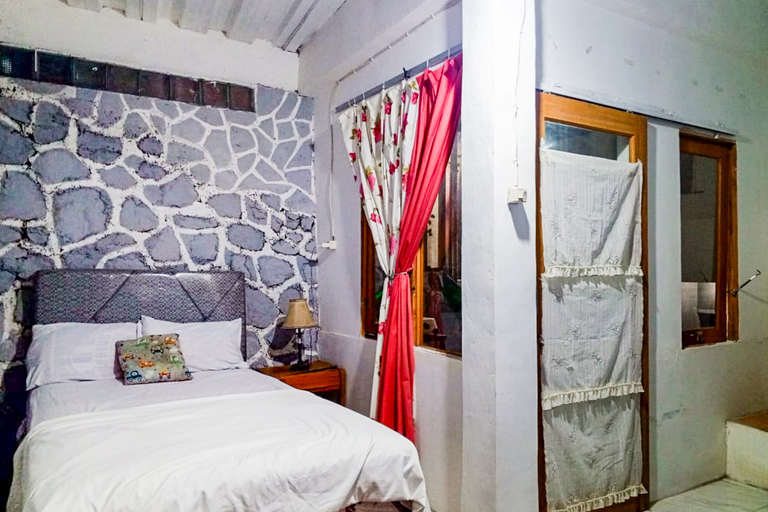 bedroom 12