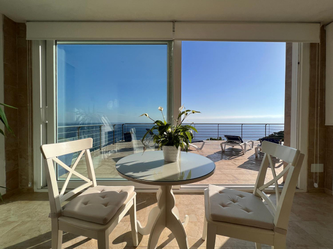 Facilities, Villa Sa Calma, Girona