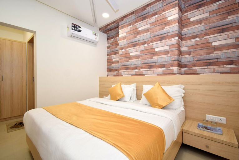 Bedroom 2, Pearl Villla Hotel, Gandhinagar