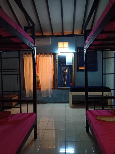 Bedroom 13