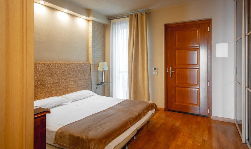 Bedroom 8