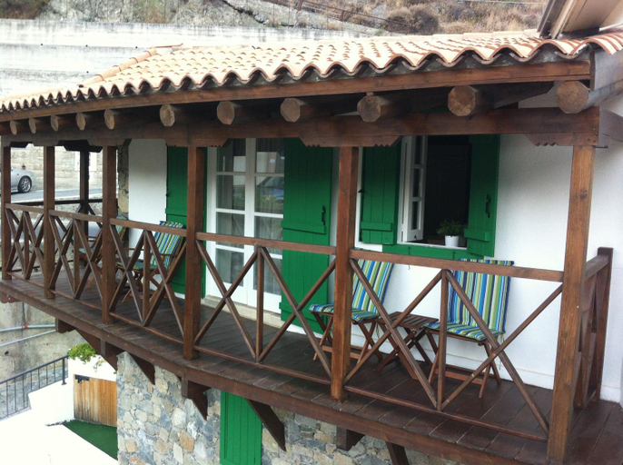 Balcony/terrace 2, Maison Elena