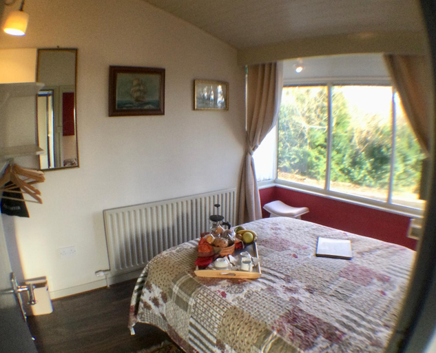 Others 4, Rodeen Country House