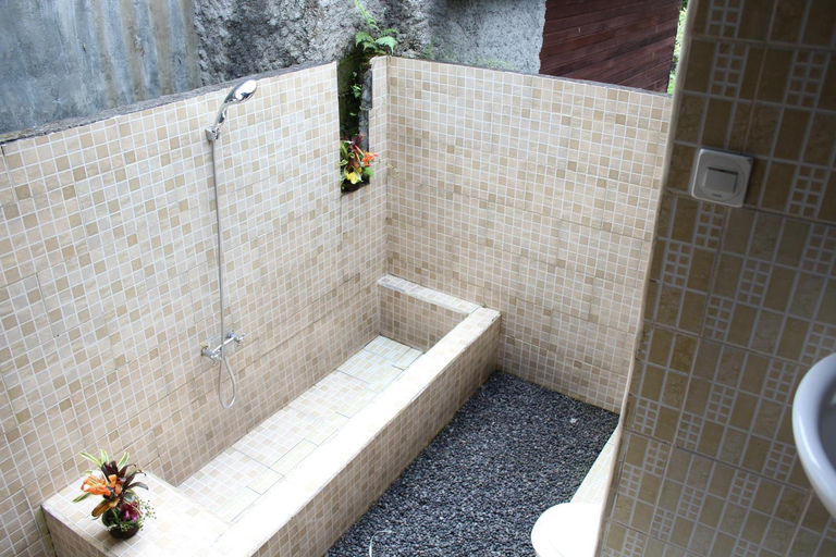 Others 5, Tepi Sungai Guest House, Karangasem
