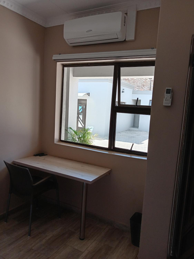 Others 3, AMANI PALMS GUEST HOUSE, Dr Kenneth Kaunda