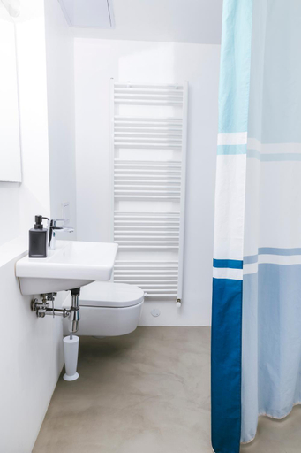 Bathroom, M9 Rooms, Izola