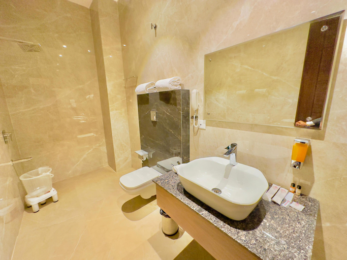 Bathroom 4, HOTEL SUKH FARM, Sangrur