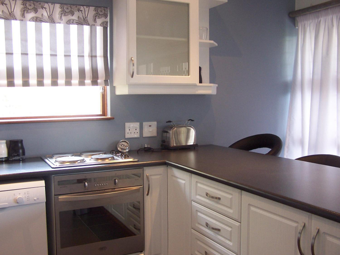 Kitchen 3, Nkutu River Lodge, eThekwini