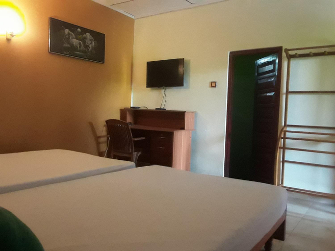 Bedroom 2, Hansika Guest Inn, Buttala