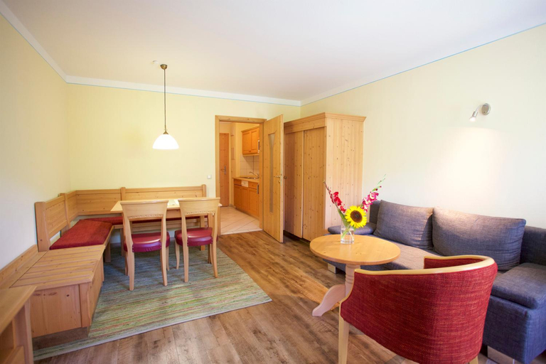 Others 5, Hotel Salzburger Hof, Traunstein
