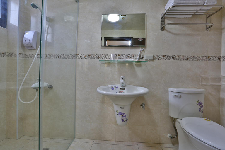 Bathroom 2, Chang Cheng Min Su, Penghu