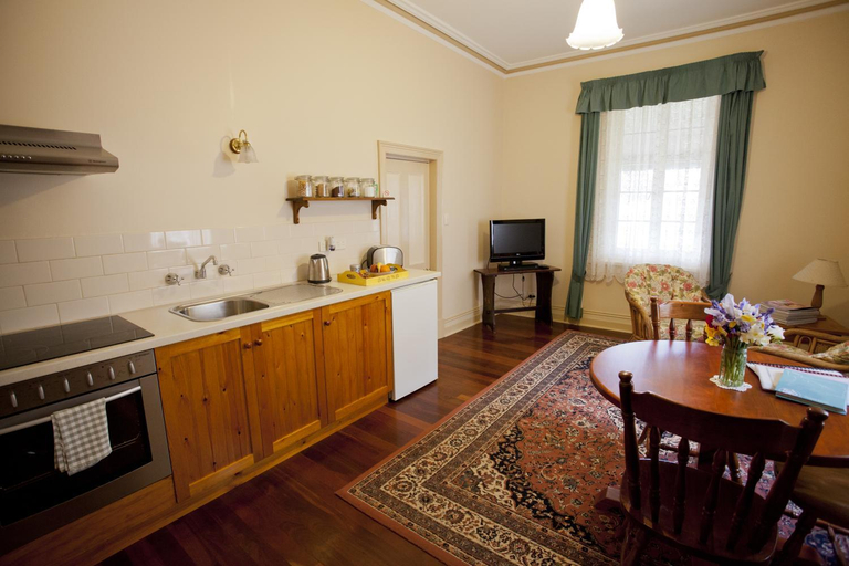 Dining Room 4