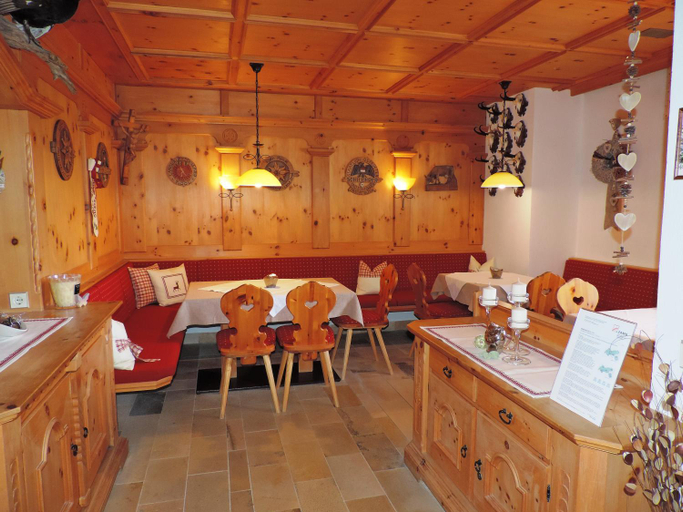 Food & Drinks 4, Appartements Zirmhof, Imst
