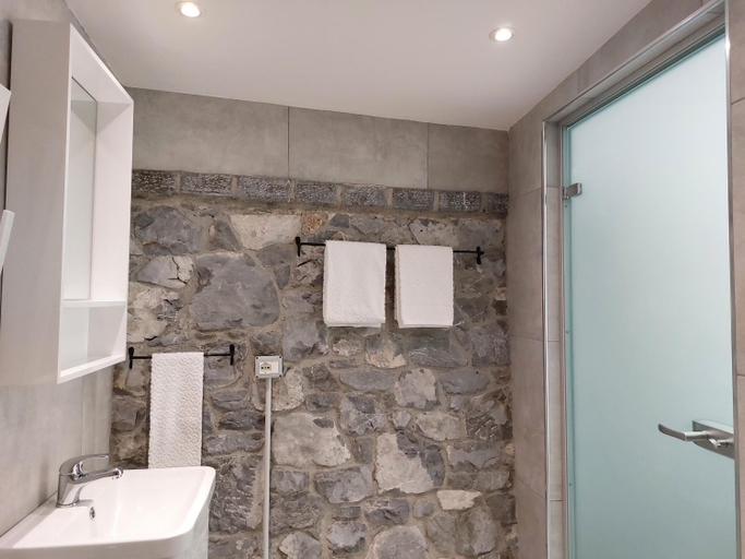 Bathroom 6