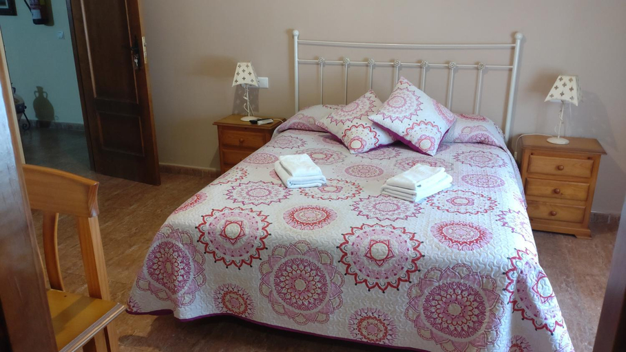 Others 5, Hostal la Encina, Sevilla