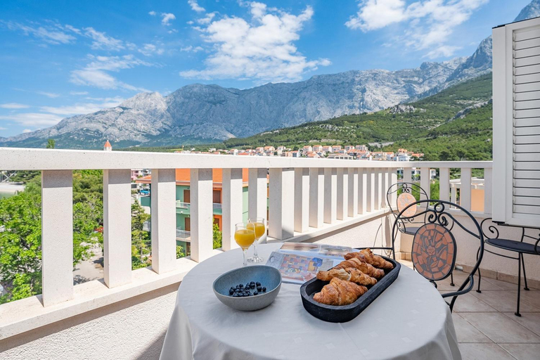 Others 5, Villa Lux, Baška Voda