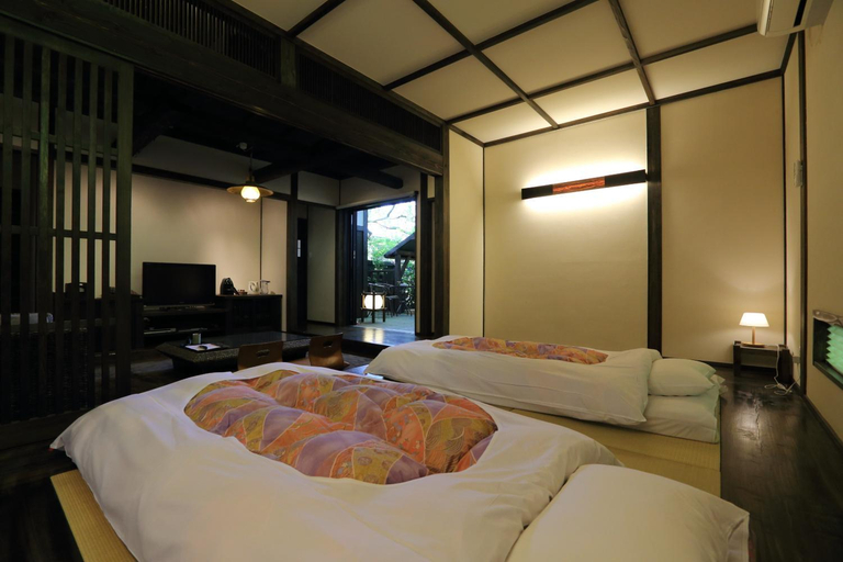 Bedroom 2, Shinwaen Inn Detached Houses, Aso