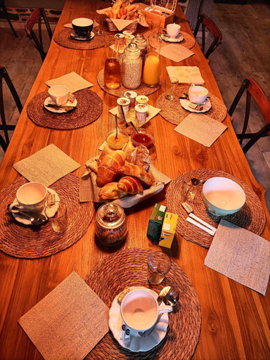Food & Drinks, Le Moulin de Benneville chambres d'hotes, petit dejeuner compris, Calvados