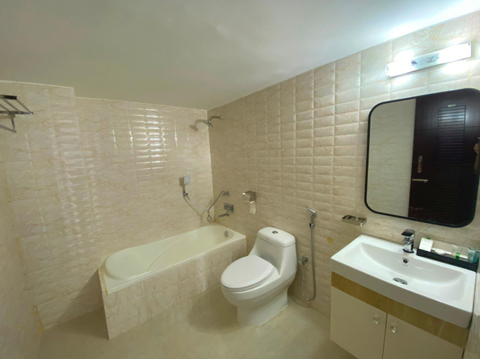 Bathroom 4, Hotel Valentino, Noakhali