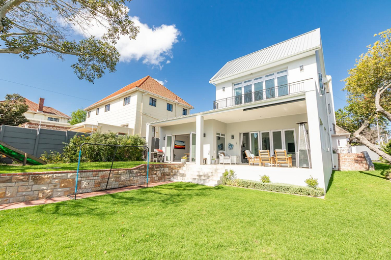 Others 4, Spacious Guest Apartment in Rondebosch, City of Cape Town