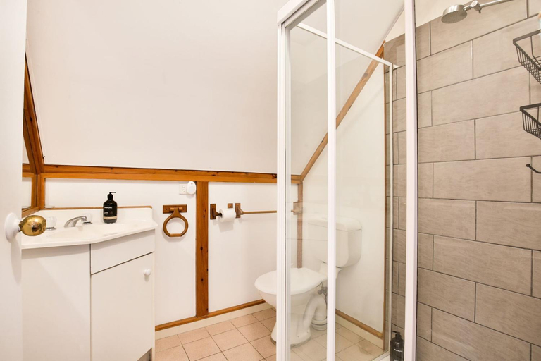 Bedroom 3, Callala Cottage 4 Mins Walk to Beach, Shoalhaven - Pt B