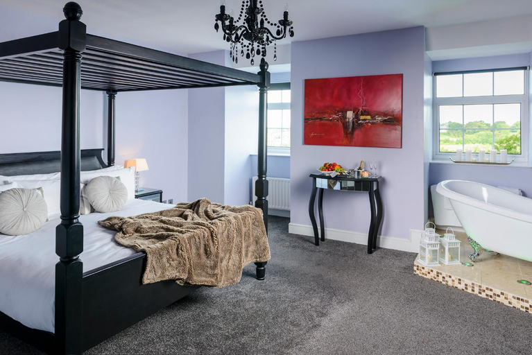 Bedroom 3, Hillgrove Hotel, Leisure & Spa