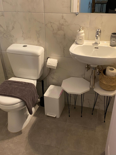 Bathroom 3, Mani Spot, Peloponnese