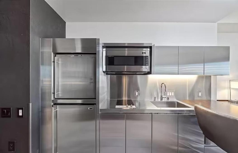 Others 3, Luxury Hotel Suite With Private Strip View Balcony, Clark