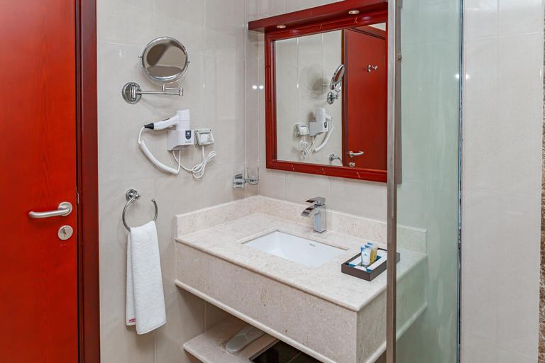 Bathroom 5, Salalah International Hotel, Salalah