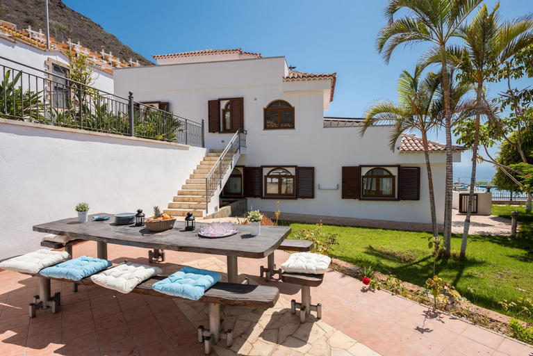 Others 2, 1 VILLA Conde private pool,sea view & BBQ!, Santa Cruz de Tenerife