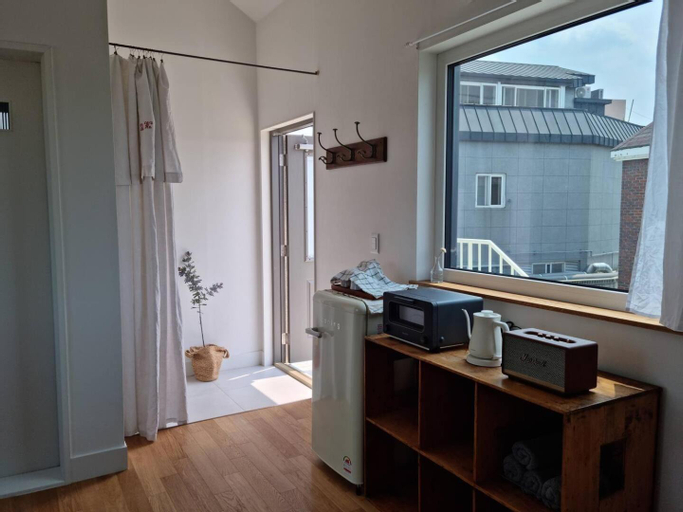Others 3, B&G House, Gyeongju