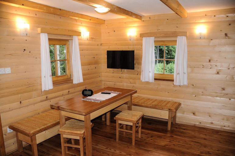Others 4, Gorska hiska Vogar nad Bohinjskim jezerom, Bohinj