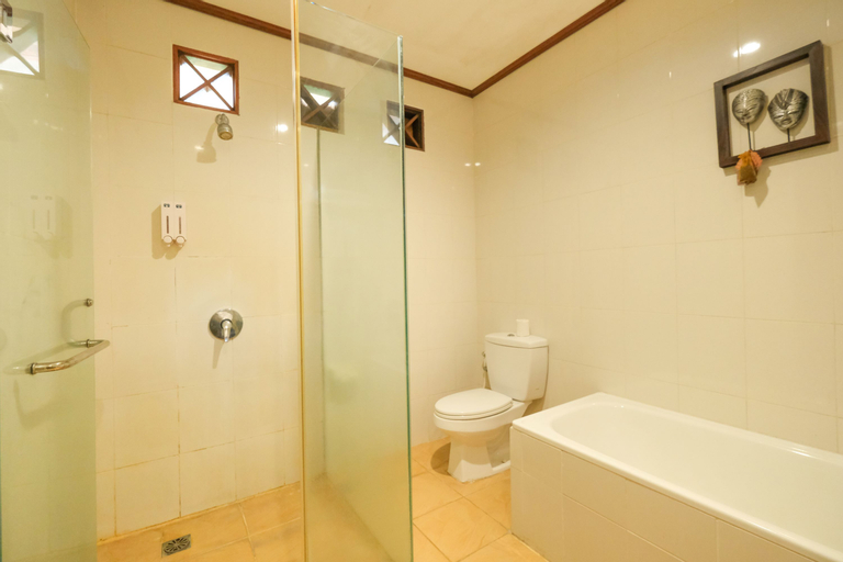 Bathroom 9
