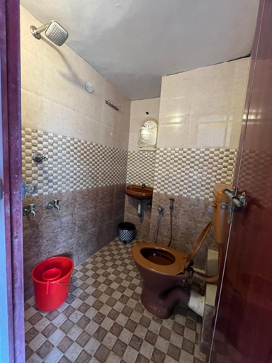 Others 4, Segundo Home, Ernakulam