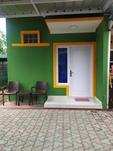 Exterior 1