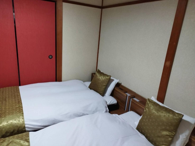 Bedroom 14
