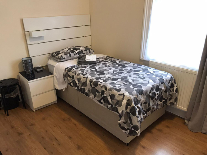 Others 4, WIllesden Lodge Guest House, London