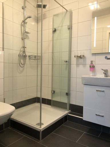 Bathroom 22